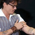фото Тату Джонни Деппа от 15.04.2018 №003 - Tattoo Johnny Depp - tattoo-photo.ru