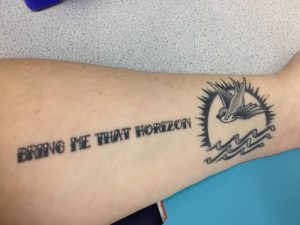 фото Тату Джонни Деппа от 15.04.2018 №009 - Tattoo Johnny Depp - tattoo-photo.ru