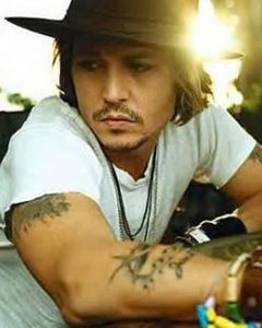 фото Тату Джонни Деппа от 15.04.2018 №039 - Tattoo Johnny Depp - tattoo-photo.ru
