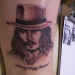 фото Тату Джонни Деппа от 15.04.2018 №045 - Tattoo Johnny Depp - tattoo-photo.ru
