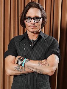 фото Тату Джонни Деппа от 15.04.2018 №052 - Tattoo Johnny Depp - tattoo-photo.ru