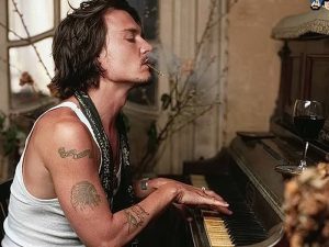 фото Тату Джонни Деппа от 15.04.2018 №069 - Tattoo Johnny Depp - tattoo-photo.ru
