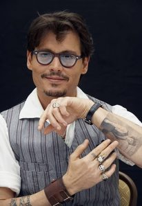 фото Тату Джонни Деппа от 15.04.2018 №071 - Tattoo Johnny Depp - tattoo-photo.ru