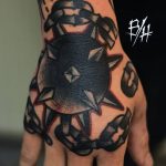фото Тату на кисти руки от 13.04.2018 №039 - Tattoo on the hand - tattoo-photo.ru