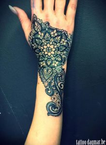 фото Тату на кисти руки от 13.04.2018 №041 - Tattoo on the hand - tattoo-photo.ru
