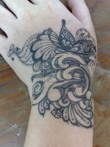 фото Тату на кисти руки от 13.04.2018 №049 - Tattoo on the hand - tattoo-photo.ru