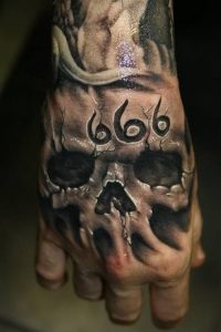 фото Тату на кисти руки от 13.04.2018 №103 - Tattoo on the hand - tattoo-photo.ru