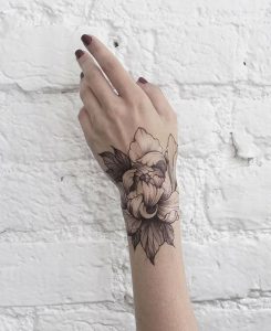 фото Тату на кисти руки от 13.04.2018 №112 - Tattoo on the hand - tattoo-photo.ru