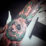 фото Тату на кисти руки от 13.04.2018 №126 - Tattoo on the hand - tattoo-photo.ru