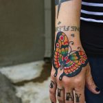 фото Тату на кисти руки от 13.04.2018 №141 - Tattoo on the hand - tattoo-photo.ru