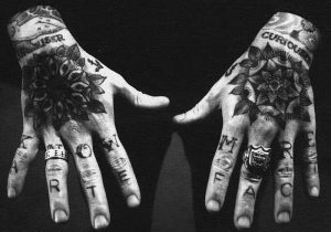 фото Тату на кисти руки от 13.04.2018 №211 - Tattoo on the hand - tattoo-photo.ru