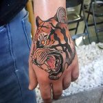 фото Тату на кисти руки от 13.04.2018 №264 - Tattoo on the hand - tattoo-photo.ru