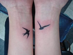 фото Тату на кисти руки от 13.04.2018 №276 - Tattoo on the hand - tattoo-photo.ru