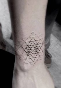 фото тату геометрия от 11.04.2018 №011 - tattoo geometry - tattoo-photo.ru