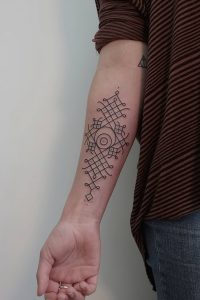 фото тату геометрия от 11.04.2018 №064 - tattoo geometry - tattoo-photo.ru