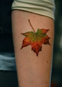 фото тату кленовый лист от 14.04.2018 №020 - maple leaf tattoo - tattoo-photo.ru