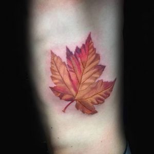 фото тату кленовый лист от 14.04.2018 №118 - maple leaf tattoo - tattoo-photo.ru