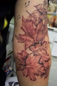 фото тату кленовый лист от 14.04.2018 №139 - maple leaf tattoo - tattoo-photo.ru