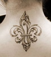 фото тату королевская лилия от 08.04.2018 №003 — tattoo royal lily — tattoo-photo.ru