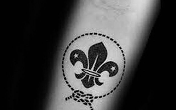 фото тату королевская лилия от 08.04.2018 №069 - tattoo royal lily - tattoo-photo.ru