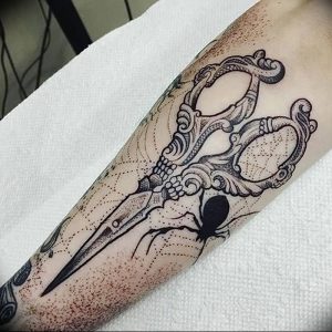 фото тату ножницы от 27.03.2018 №004 - tattoo scissors - tattoo-photo.ru