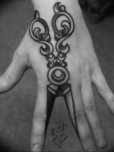 фото тату ножницы от 27.03.2018 №017 - tattoo scissors - tattoo-photo.ru