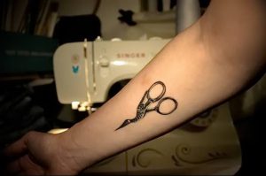 фото тату ножницы от 27.03.2018 №026 - tattoo scissors - tattoo-photo.ru