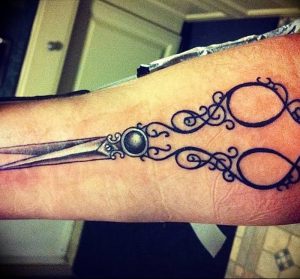 фото тату ножницы от 27.03.2018 №032 - tattoo scissors - tattoo-photo.ru