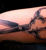 фото тату ножницы от 27.03.2018 №084 — tattoo scissors — tattoo-photo.ru