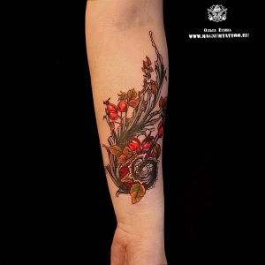 фото тату шиповник от 13.04.2018 №020 - Tattoo rosehip - tattoo-photo.ru