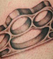 фото тату кастет от 11.04.2018 №006 — tattoo brass knuckles — tattoo-photo.ru