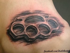 фото тату кастет от 11.04.2018 №005 - tattoo brass knuckles - tattoo-photo.ru