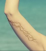 фото тату молния от 26.04.2018 №004 — lightning tattoo — tattoo-photo.ru