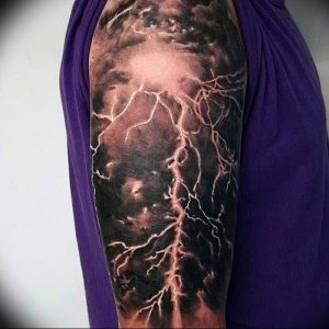 фото тату молния от 26.04.2018 №050 - lightning tattoo - tattoo-photo.ru