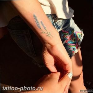 фото тату лаванда 24.12.2018 №056 - photo tattoo lavender - tattoo-photo.ru