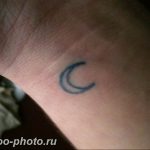 фото тату полумесяц 22.12.2018 №235 - crescent tattoo photo - tattoo-photo.ru