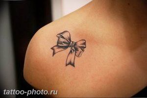 фото тату бантик 24.12.2018 №077 - photo tattoo bow - tattoo-photo.ru