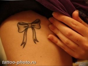 фото тату бантик 24.12.2018 №082 - photo tattoo bow - tattoo-photo.ru