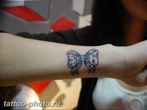 фото тату бантик 24.12.2018 №119 - photo tattoo bow - tattoo-photo.ru