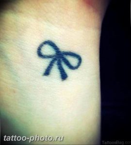 фото тату бантик 24.12.2018 №120 - photo tattoo bow - tattoo-photo.ru