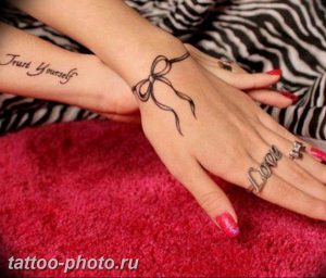 фото тату бантик 24.12.2018 №389 - photo tattoo bow - tattoo-photo.ru