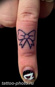 фото тату бантик 24.12.2018 №489 - photo tattoo bow - tattoo-photo.ru
