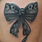 фото тату бантик 24.12.2018 №555 - photo tattoo bow - tattoo-photo.ru