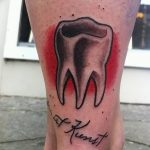 фото тату зуб 23.12.2018 №161 - photo tattoo tooth - tattoo-photo.ru