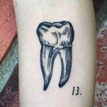 фото тату зуб 23.12.2018 №196 - photo tattoo tooth - tattoo-photo.ru