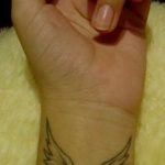 фото тату крылья 23.12.2018 №058 - photo tattoo wings - tattoo-photo.ru