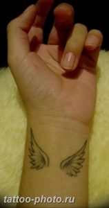 фото тату крылья 23.12.2018 №058 - photo tattoo wings - tattoo-photo.ru