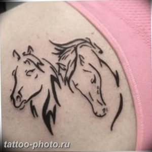 фото тату лошадь 24.12.2018 №009 - photo horse tattoo - tattoo-photo.ru
