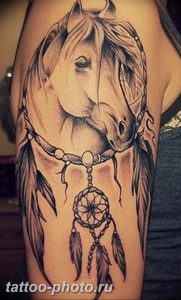 фото тату лошадь 24.12.2018 №137 - photo horse tattoo - tattoo-photo.ru