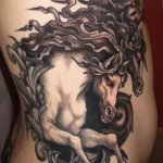 фото тату лошадь 24.12.2018 №176 - photo horse tattoo - tattoo-photo.ru